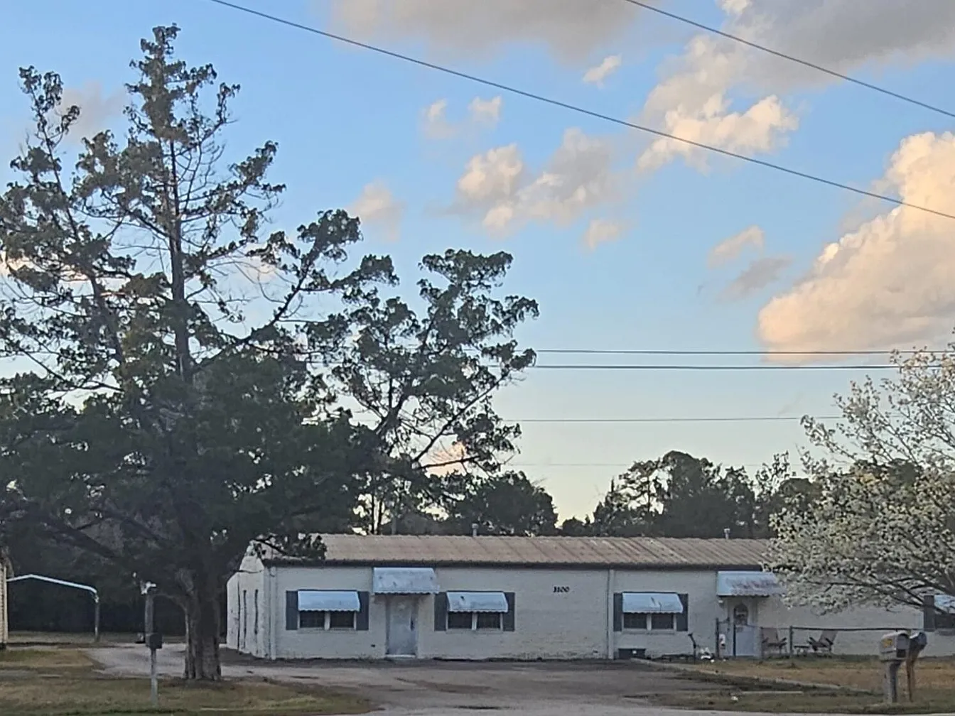 8BR Home in New Bern — Owner Financed