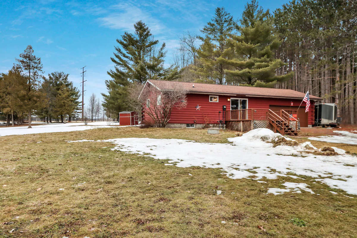 4BR Home in Stone Lake — Owner Financed