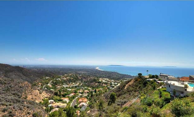 6BR Home in Los Angeles — Owner Financed