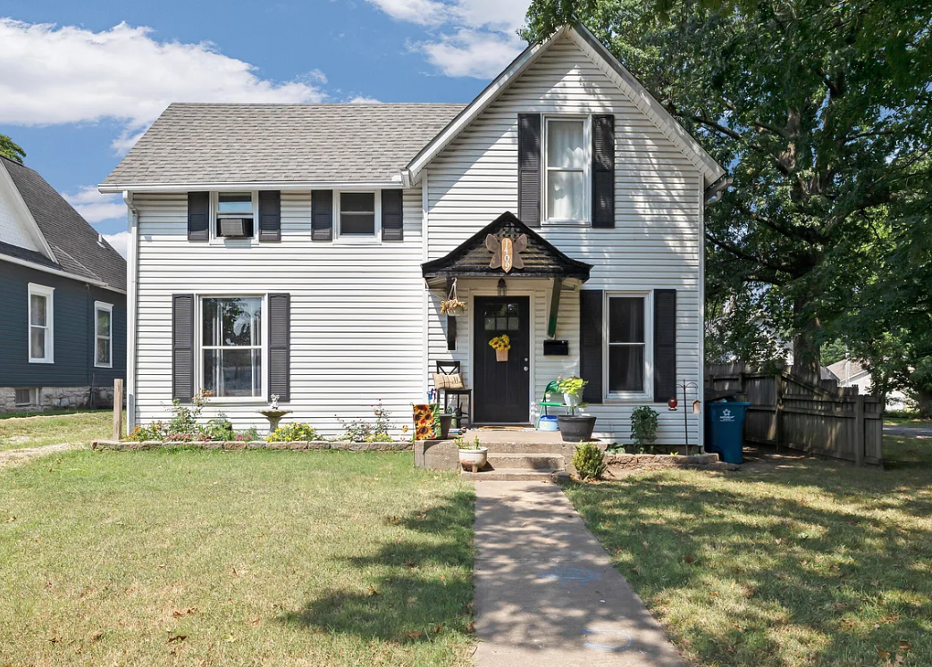3BR Home in Carthage — Subject To