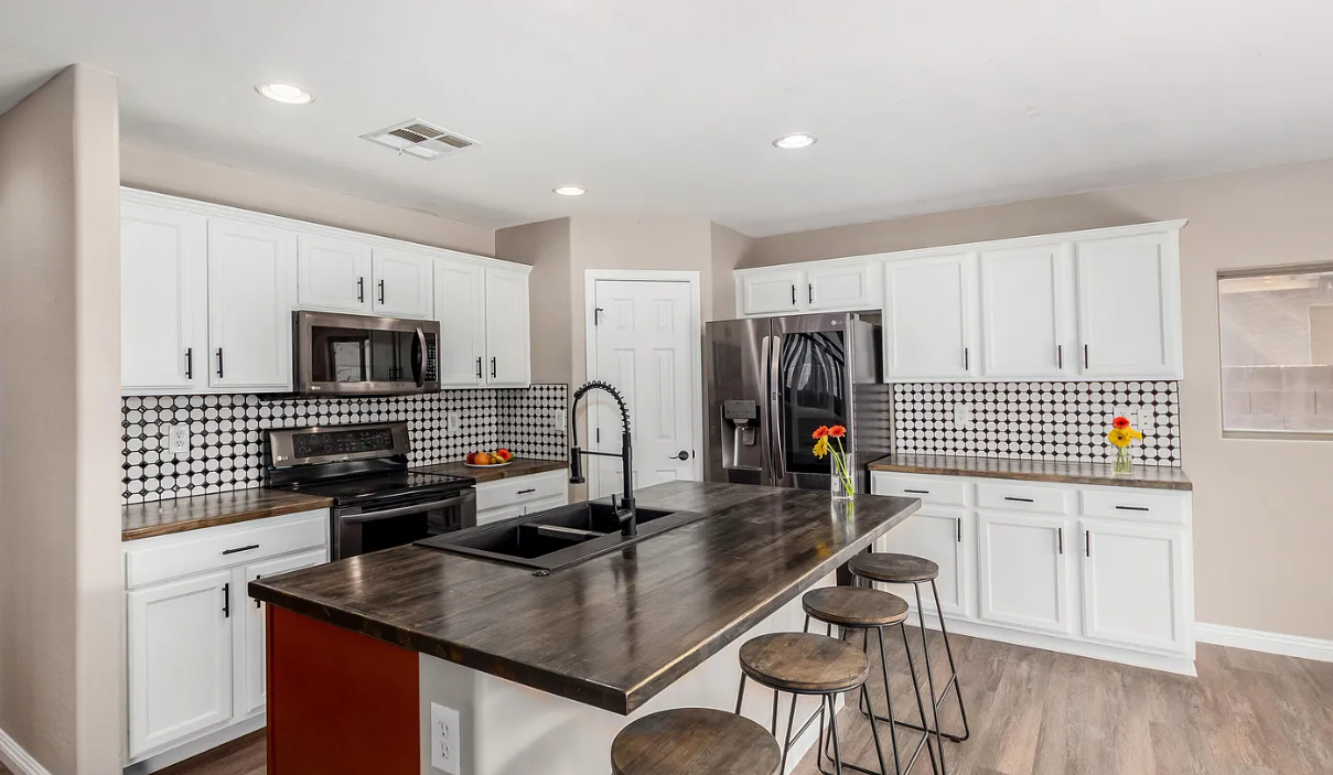 4BR Home in Florence — Subject To